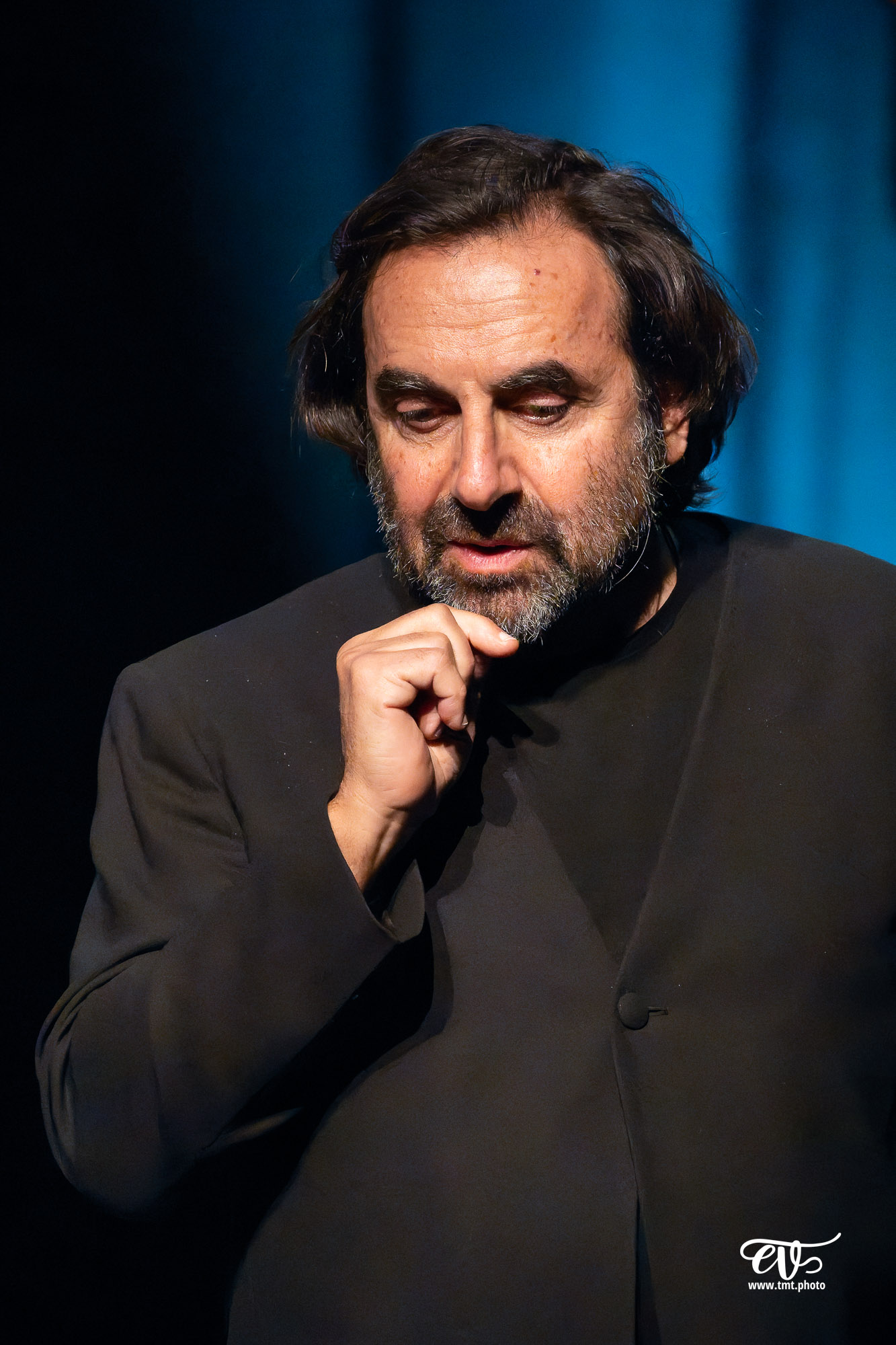 ANDRÉ MANOUKIAN